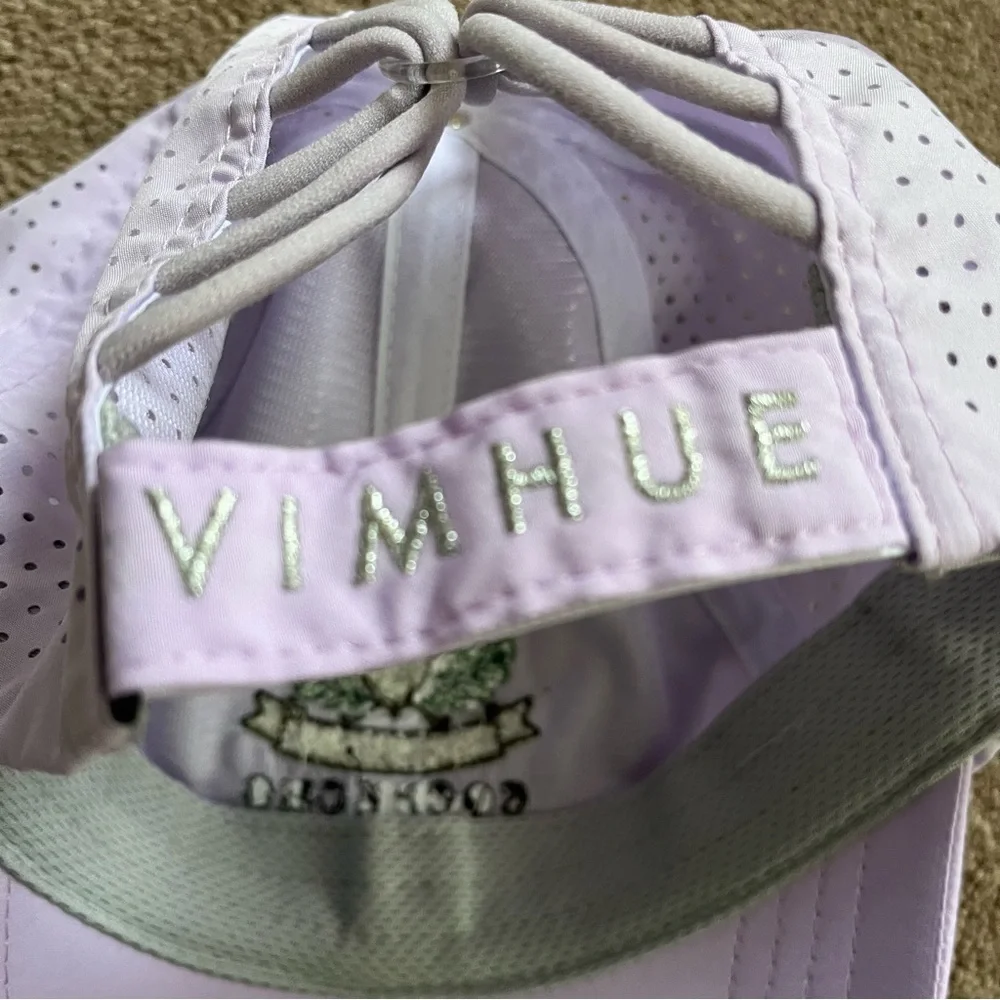 Vimhue measures 3”